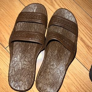 Hawaiian Jesus Sandals, Brown. Never worn, no tags. Women’s 9